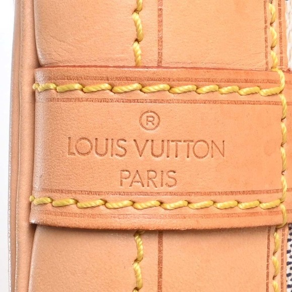 Azure Noe  PVC White - Picture 6 of 9